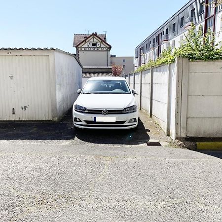 Апартаменты Le Mainvillois - Parking Included Mainvilliers  Экстерьер фото