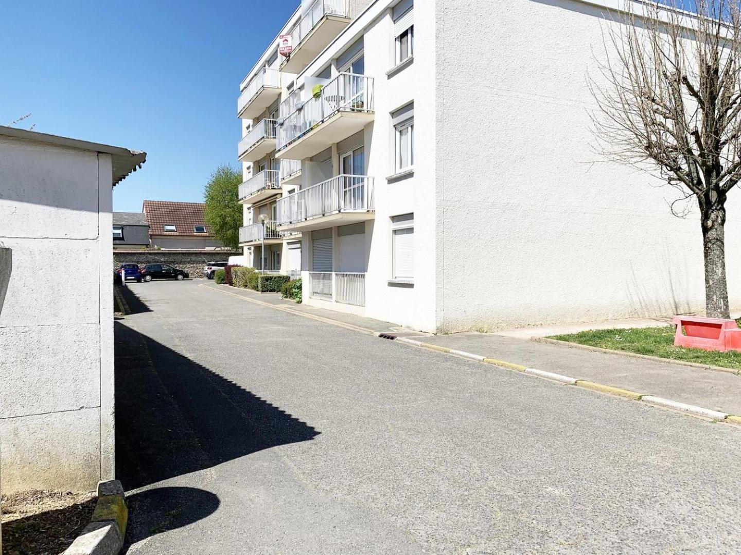 Апартаменты Le Mainvillois - Parking Included Mainvilliers  Экстерьер фото